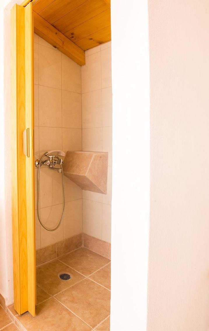 Rodon Apartments - S Avdimioti Nea Roda Bagian luar foto