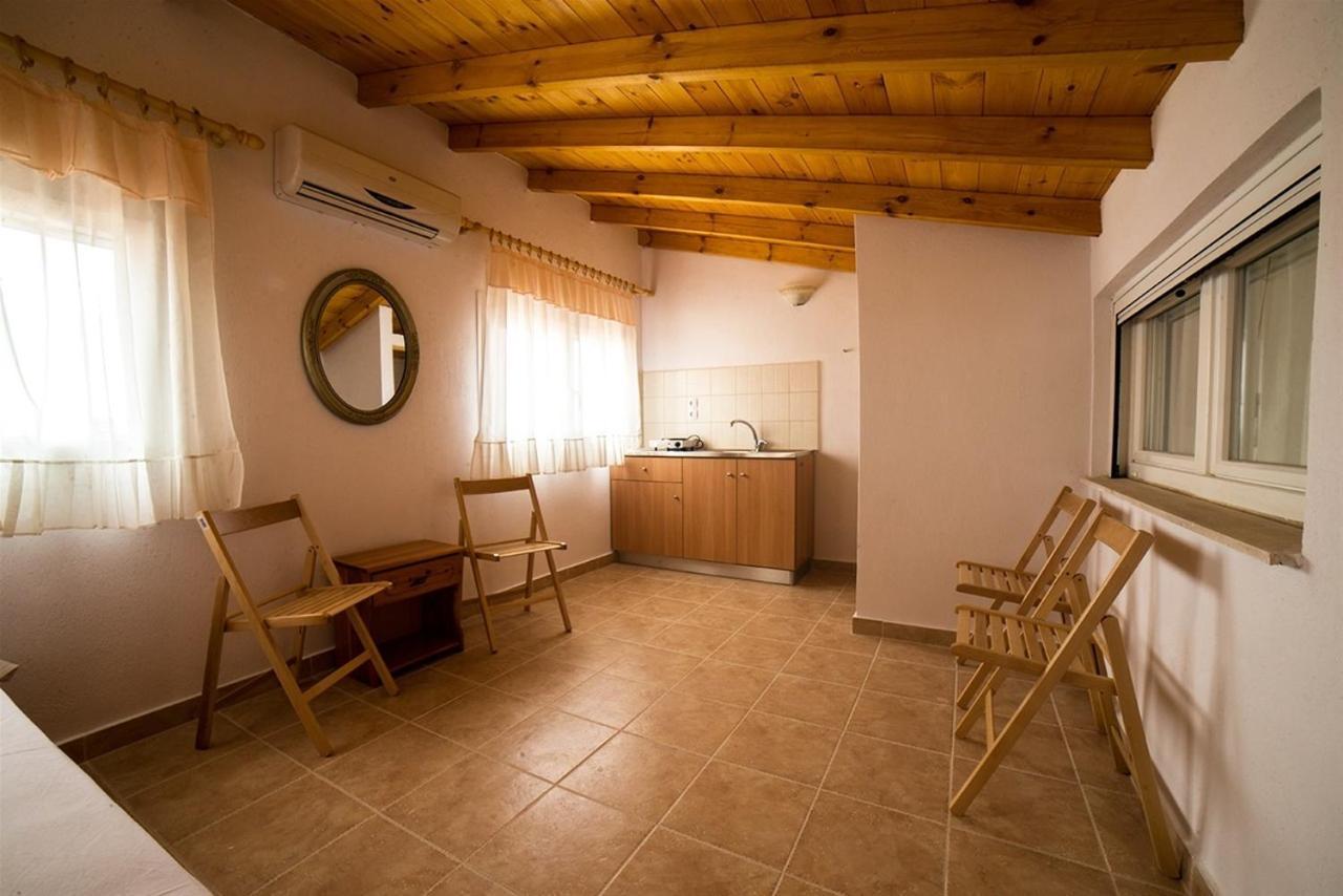 Rodon Apartments - S Avdimioti Nea Roda Bagian luar foto