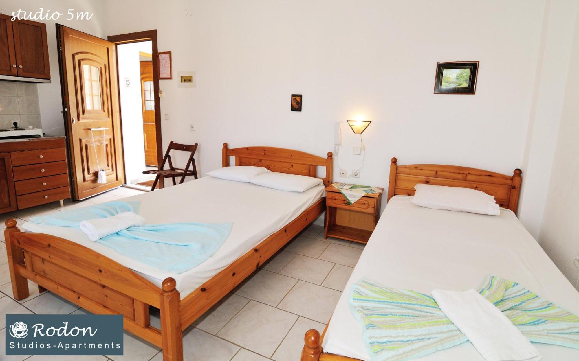 Rodon Apartments - S Avdimioti Nea Roda Bagian luar foto
